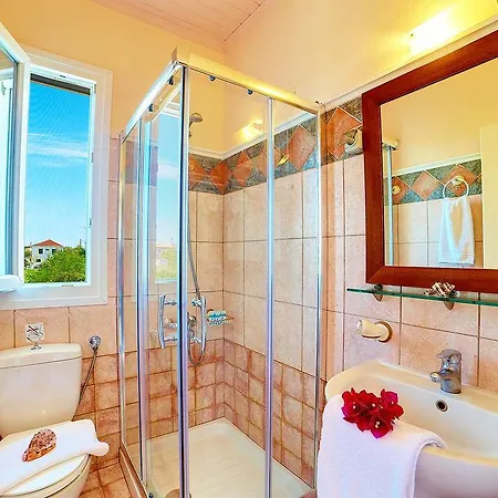 Ξενοδοχείο με διαμερίσματα Alkyon & 4*