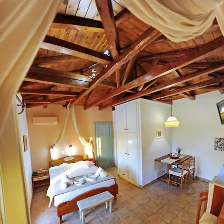 Alkyon & Ξενοδοχείο με διαμερίσματα 4*